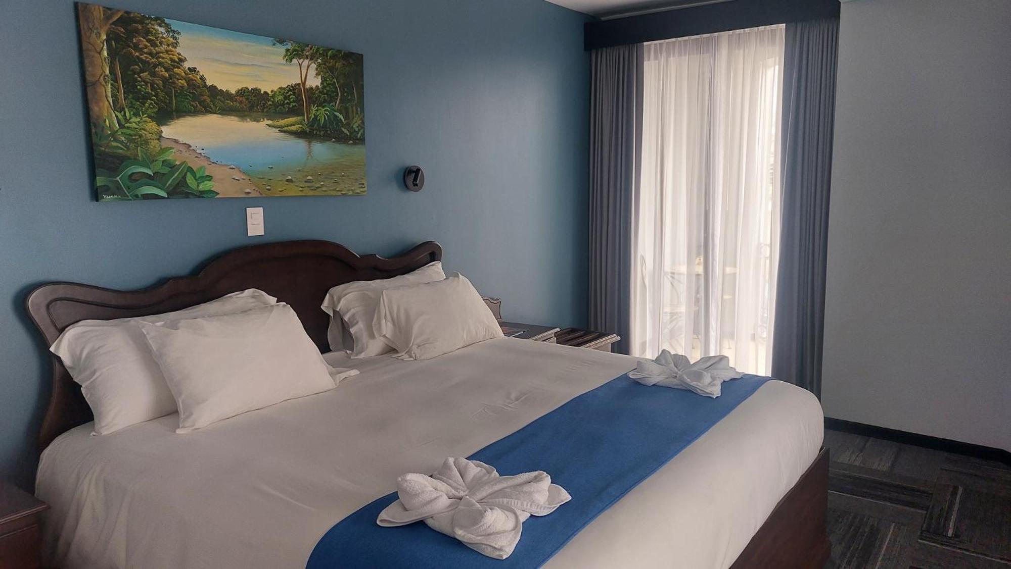 Hotel Luckys San Isidro De El General ภายนอก รูปภาพ